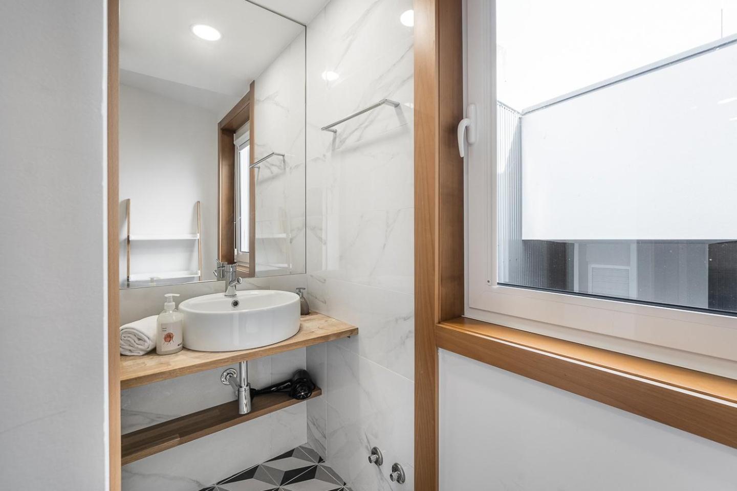 Guestready - Bright Duplex In Downtown Hotel Porto Exterior foto